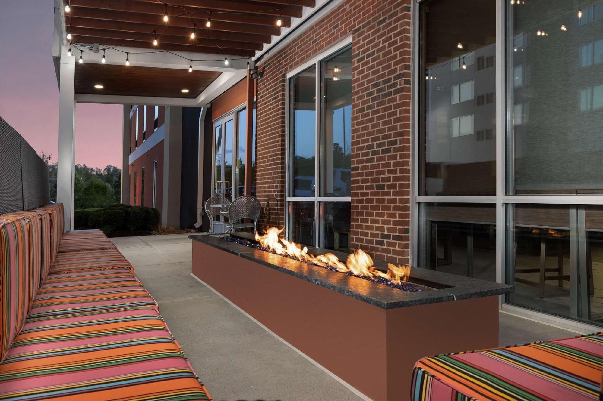 Home2 Suites By Hilton Knoxville West Экстерьер фото